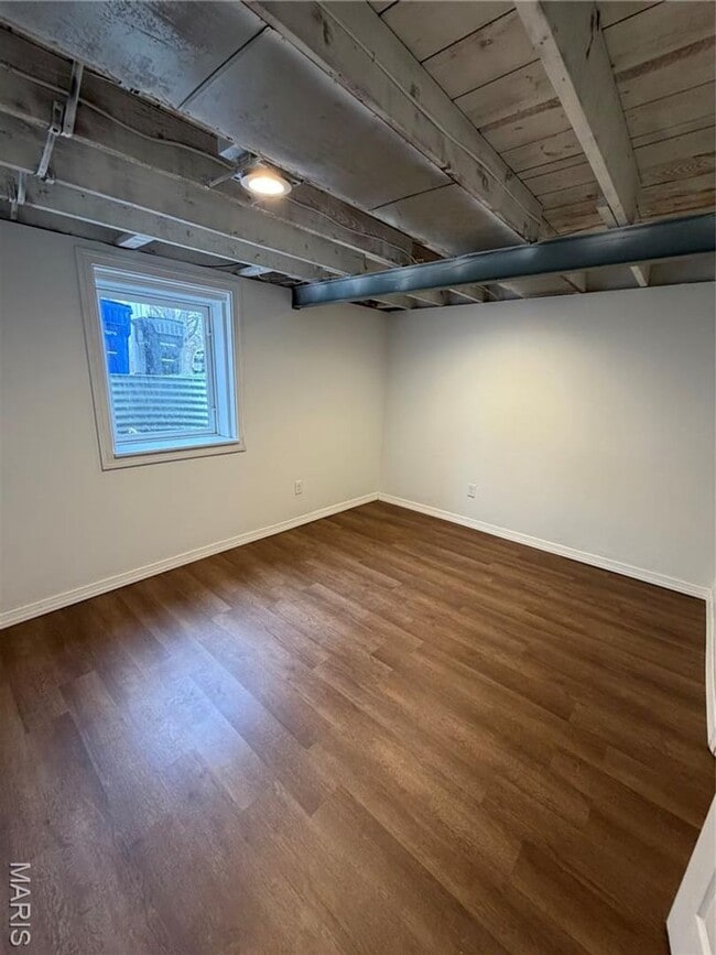 Building Photo - 1119 N McKnight Rd