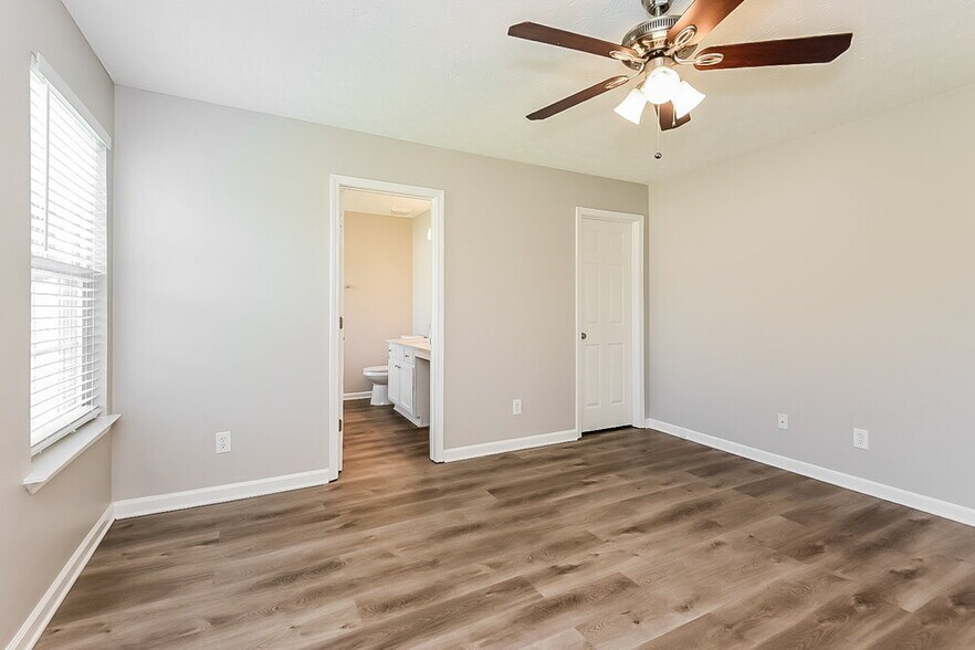 Building Photo - 259 Carrington Way