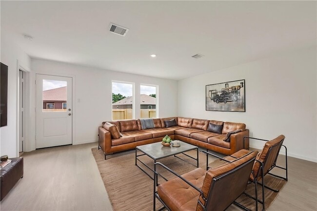 Building Photo - 5433 Bear Run