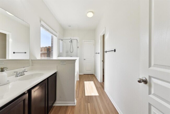 Building Photo - 13501 Coomer Path