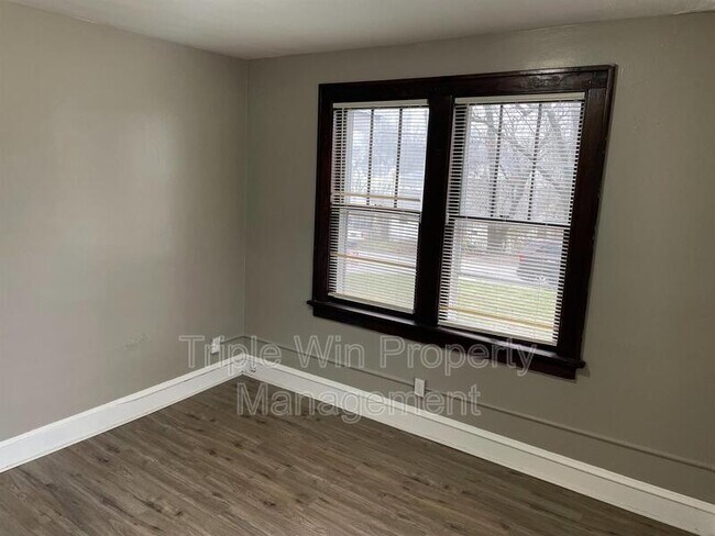 Building Photo - 424 Abston St