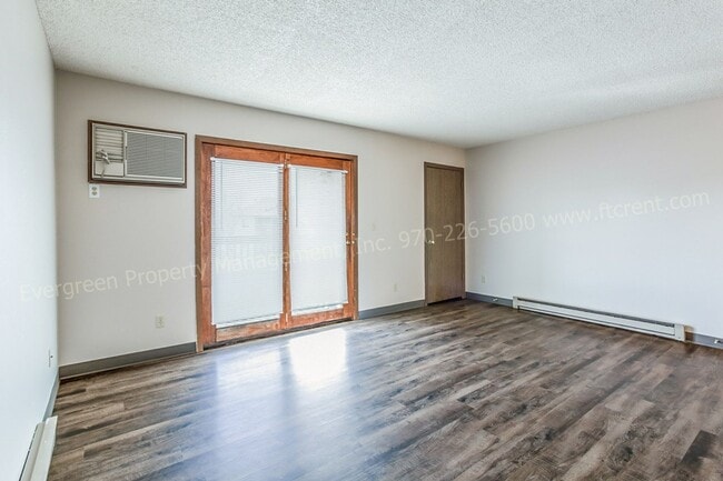 Building Photo - 348 Terri Dr