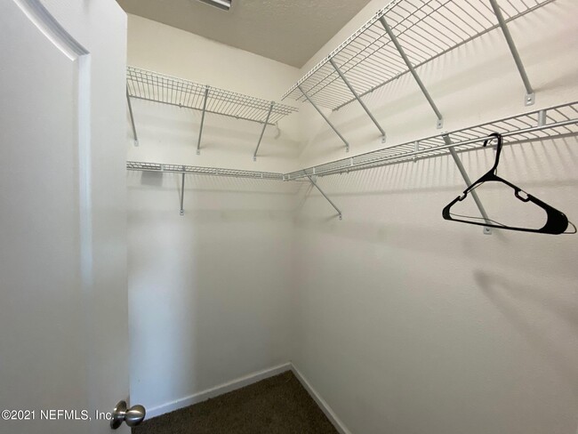 Building Photo - 4908 Key Lime Dr