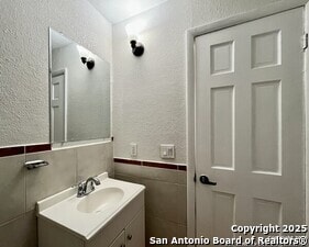 Building Photo - 116 Dolores Ave