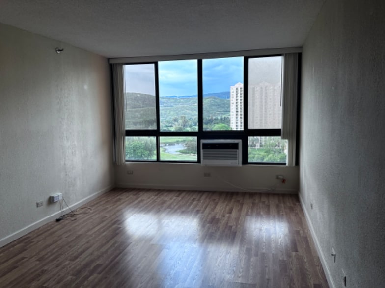 Building Photo - 5333 Likini St