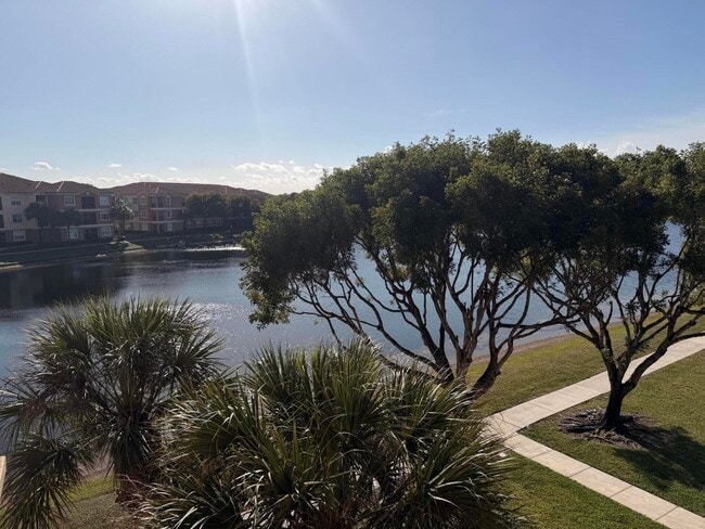 Building Photo - 4600 SW 160th Ave