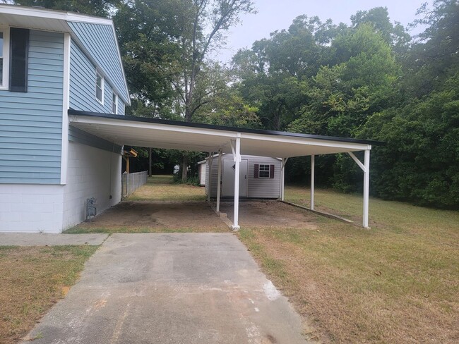 Building Photo - Harlem - Columbia County