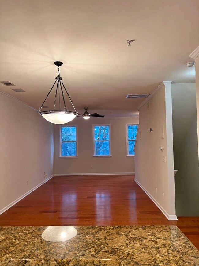 Building Photo - 1123 Ilana Ct