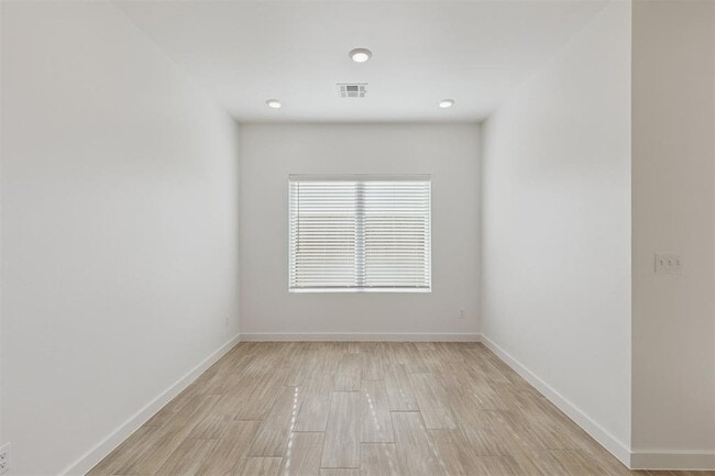 Building Photo - 17920 Anthem Blvd