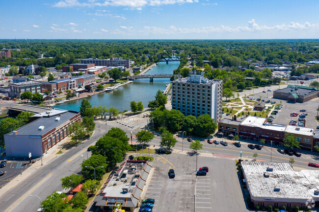 Aerial - Tonawanda Towers