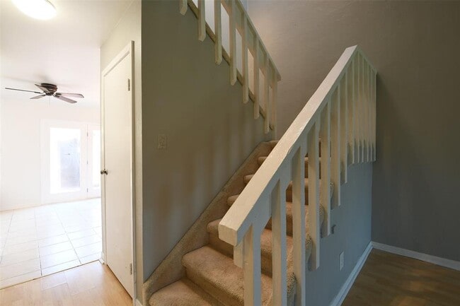 Building Photo - 7521 Beaudelaire Cir