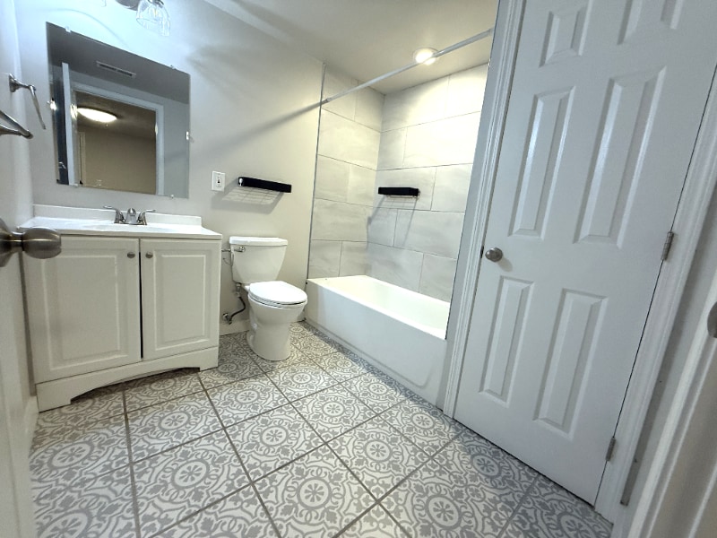 Building Photo - 1435 Mellwood Ave