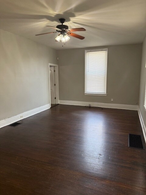 Building Photo - 2BR/1BA in Historic Springfield!