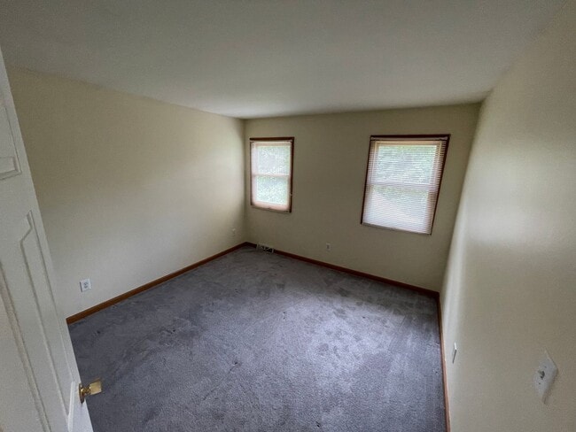 Building Photo - Spacious Home Ready to Rent! Don’t Miss Out!