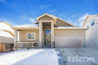 Building Photo - 6661 Donahue Dr