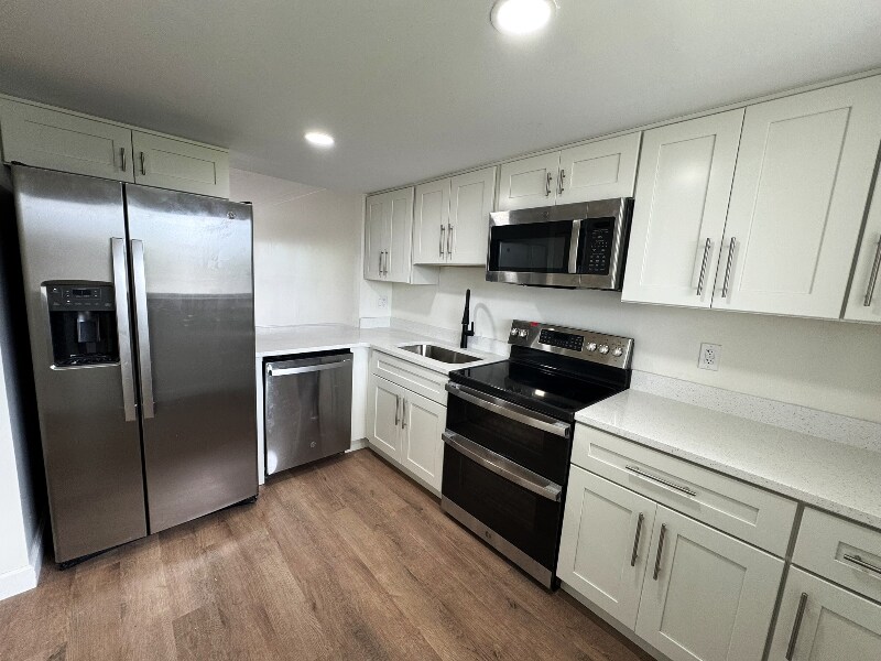 Building Photo - 3001 Thrush Dr