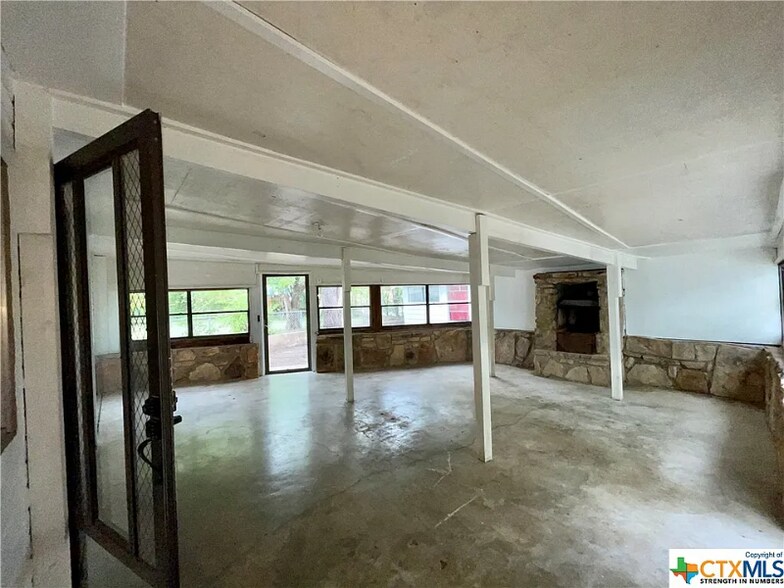 Building Photo - 2905 Taft St