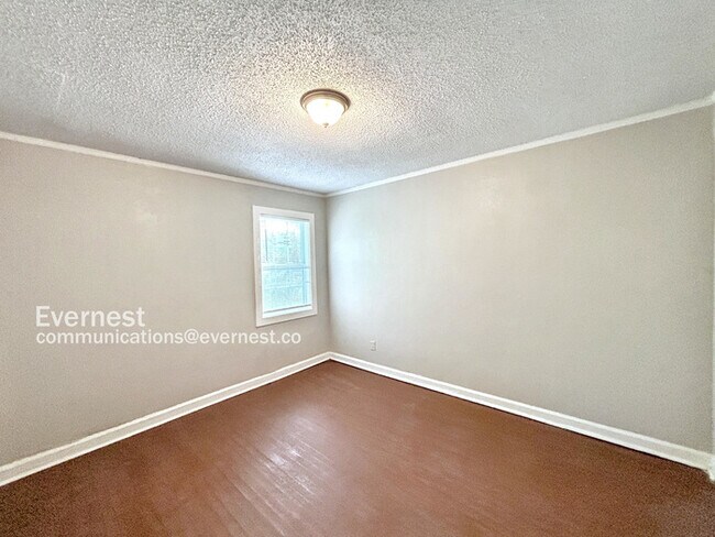 Building Photo - 1475 Pope St