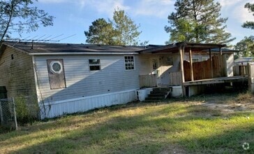 Building Photo - Rent this 6 bedroom, 1 bathroom Home in Ga...