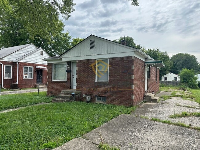 Building Photo - Cozy Brick 2 Bedroom Home with Updated Int...