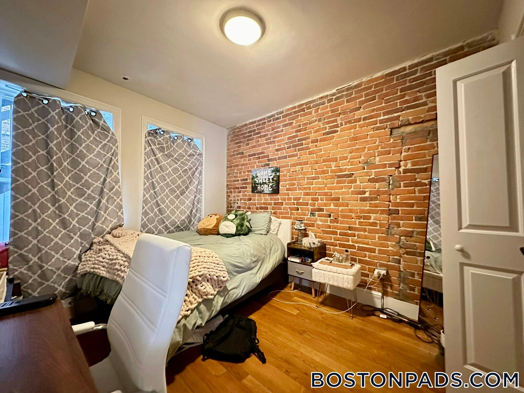 Building Photo - 836 Huntington Ave