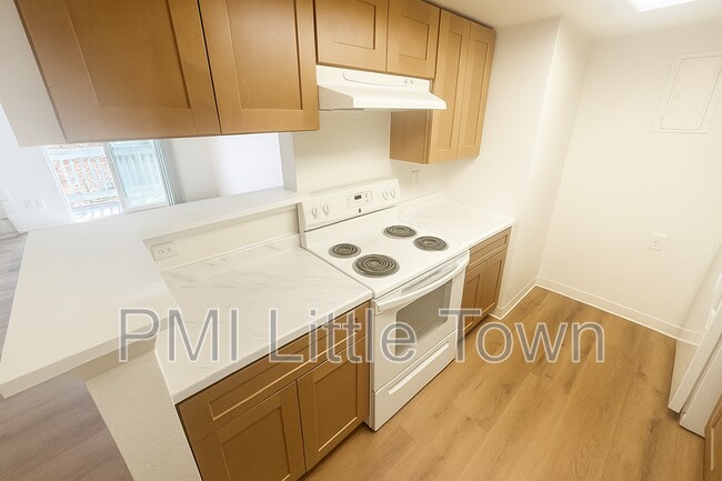 Building Photo - 13290 E Jewell Ave