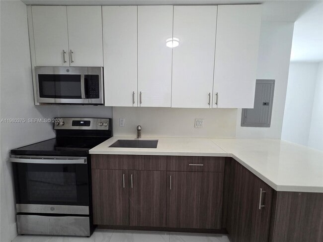 Building Photo - 1646 NW 1st Pl