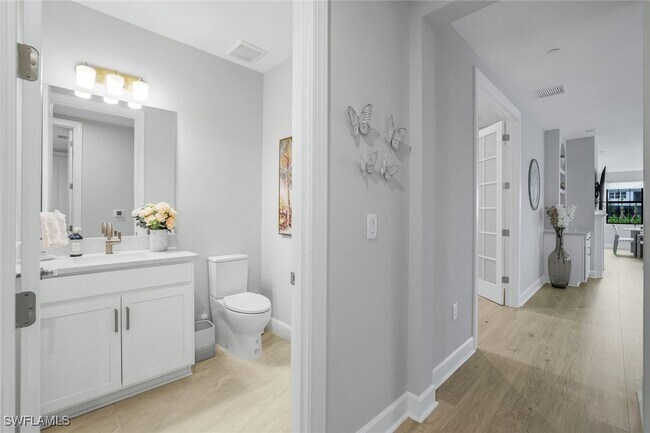 Building Photo - 15336 Lucerna St