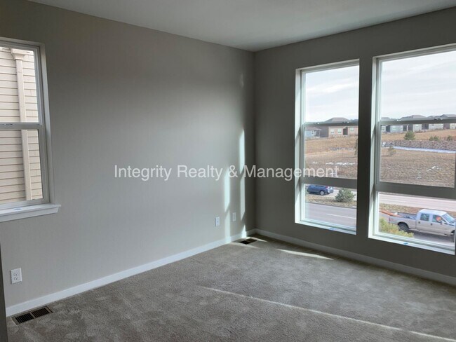 Building Photo - 3598 Cerf Wy