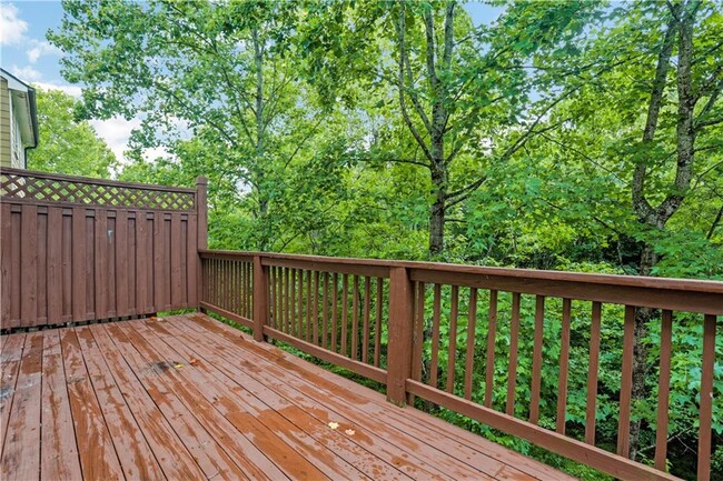 Building Photo - 1893 Appaloosa Run Trail NE