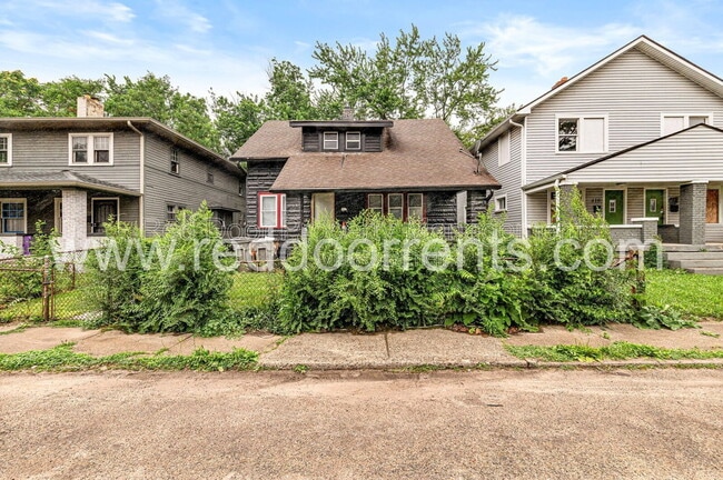 Building Photo - 408 N Oakland Ave
