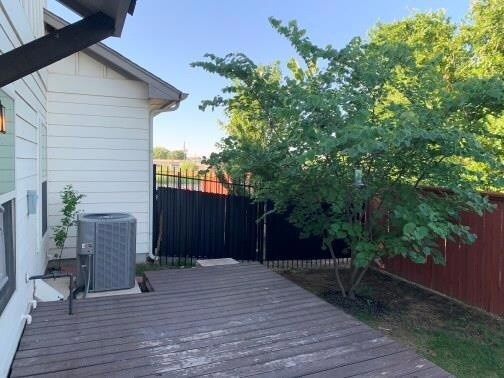 Building Photo - 1310 Catalan Rd