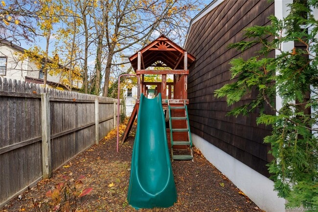 Building Photo - 2 Goldwin St