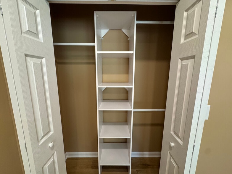 Building Photo - 5026 Young Rd