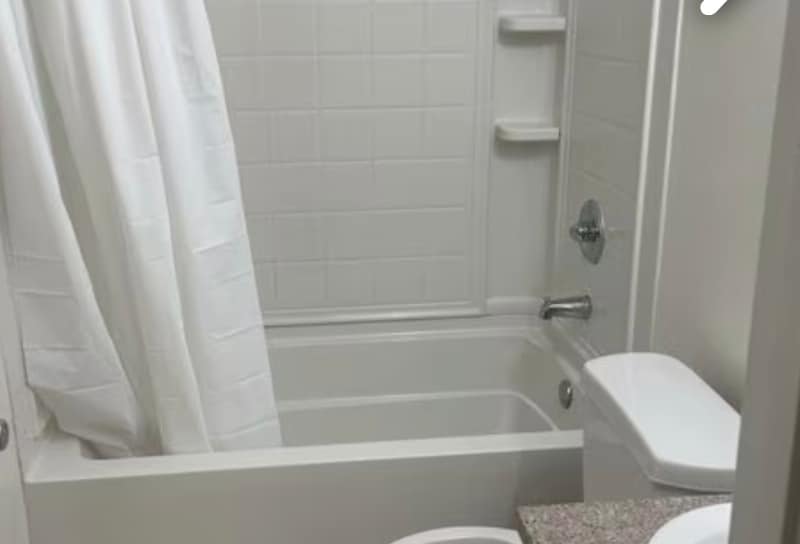 Building Photo - 3838 Vinton Ave