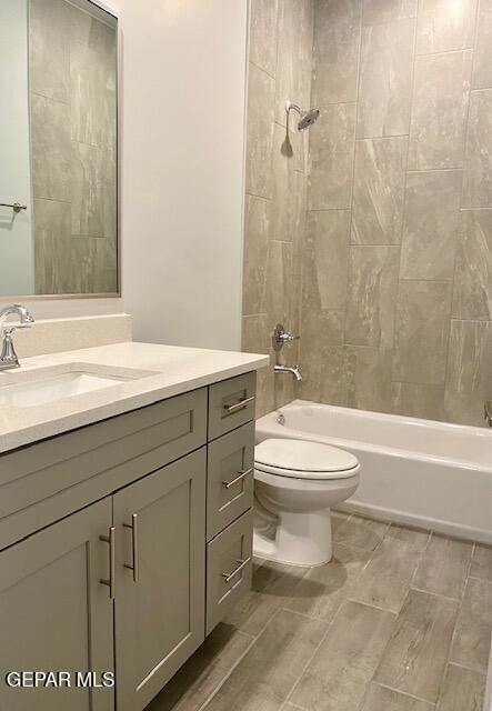 Building Photo - 13972 Summer Vly Ave