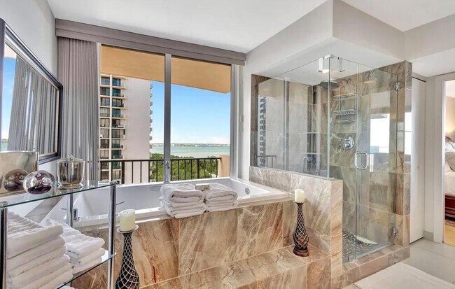 Building Photo - 4200 N Ocean Dr