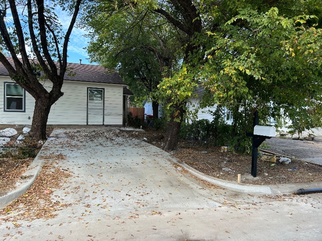 Building Photo - 5607 Hiett Ct