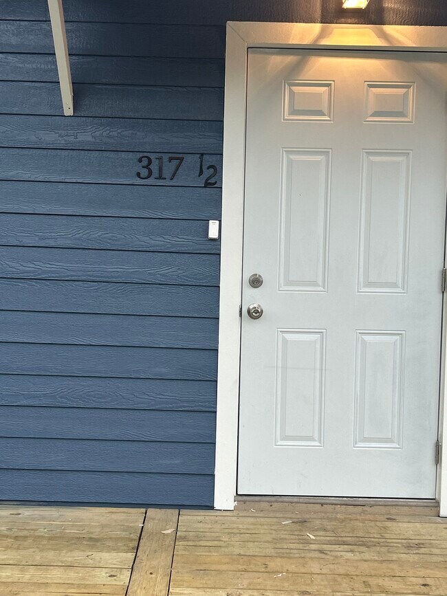 Building Photo - 317 Petteway Dr