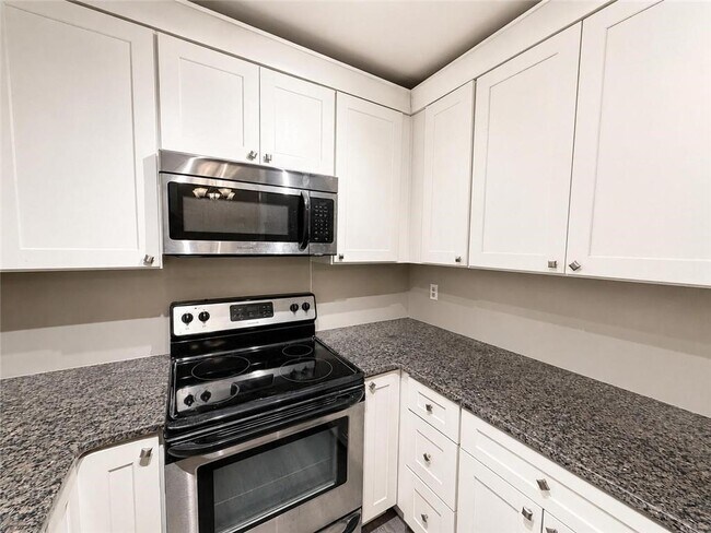 Building Photo - 5031 Bell Dr SE