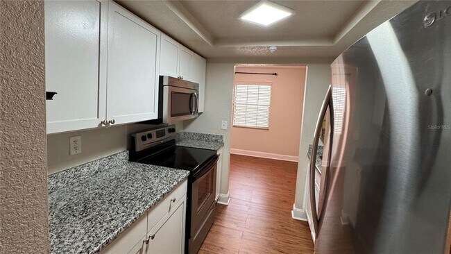 Building Photo - 205 Lewfield Cir