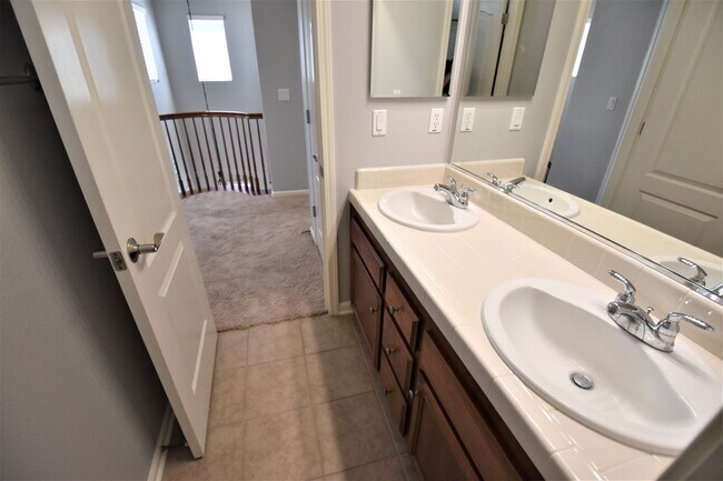 Building Photo - 3303 Southerland Rd