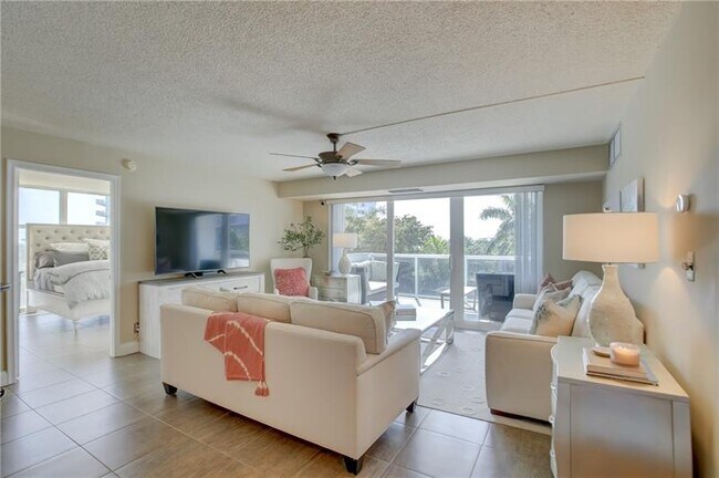 Building Photo - 2841 N Ocean Blvd