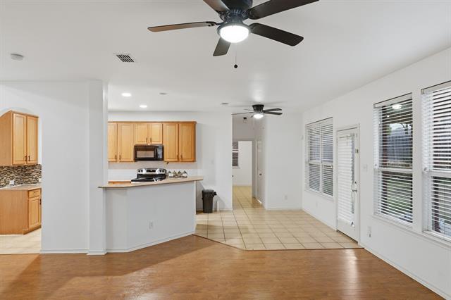 Building Photo - 2605 Oakland Way