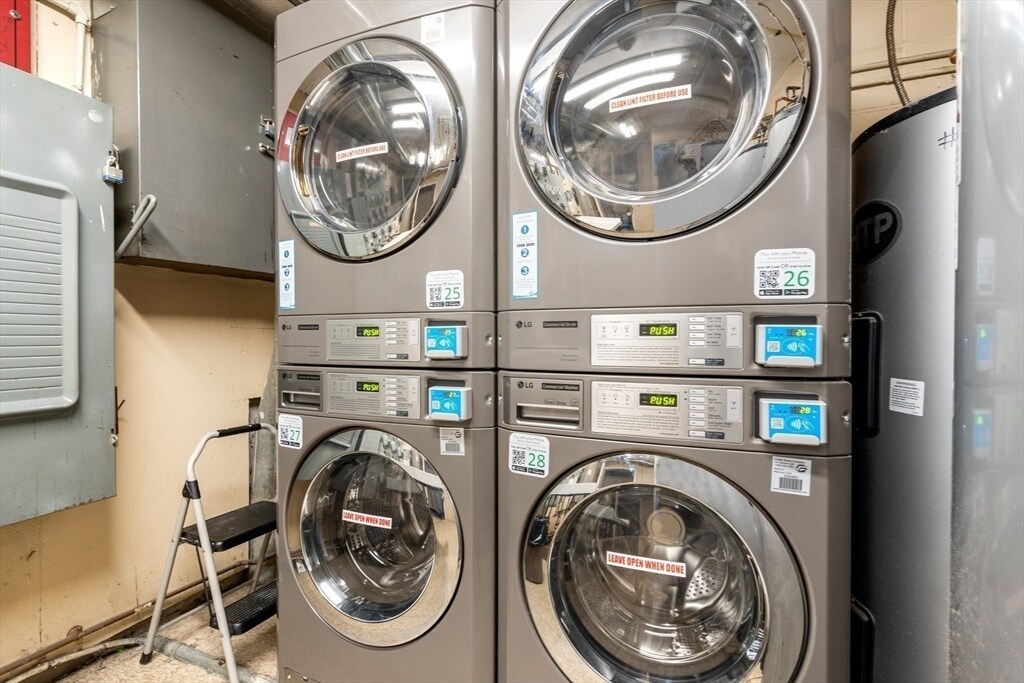 Building Photo - 96 Fountain Ln