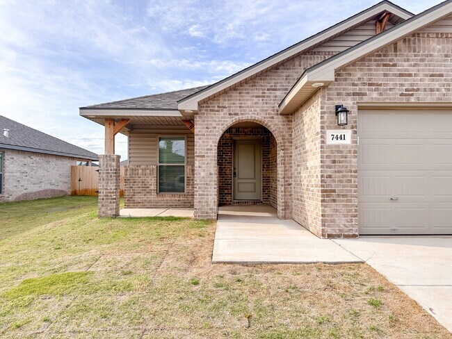 Building Photo - Brand-New, Move-In Ready!
