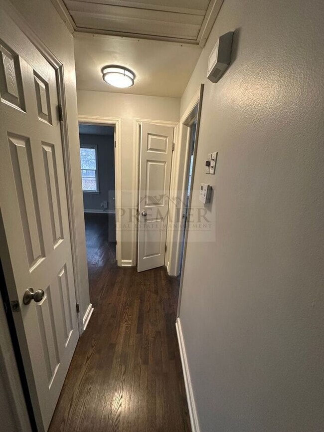 Building Photo - 10100 Blue Ridge Blvd