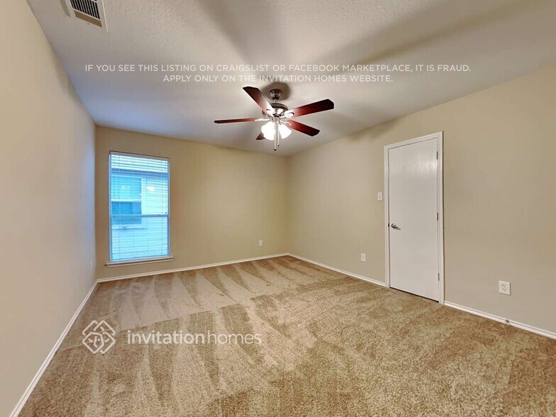 Building Photo - 10408 Hideaway Trail