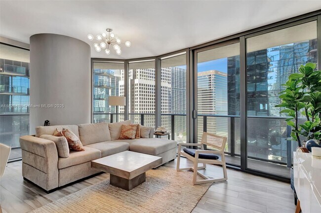 Primary Photo - 801 S Miami Ave