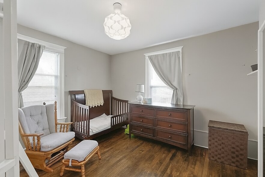 Building Photo - 3017 Harriet Ave